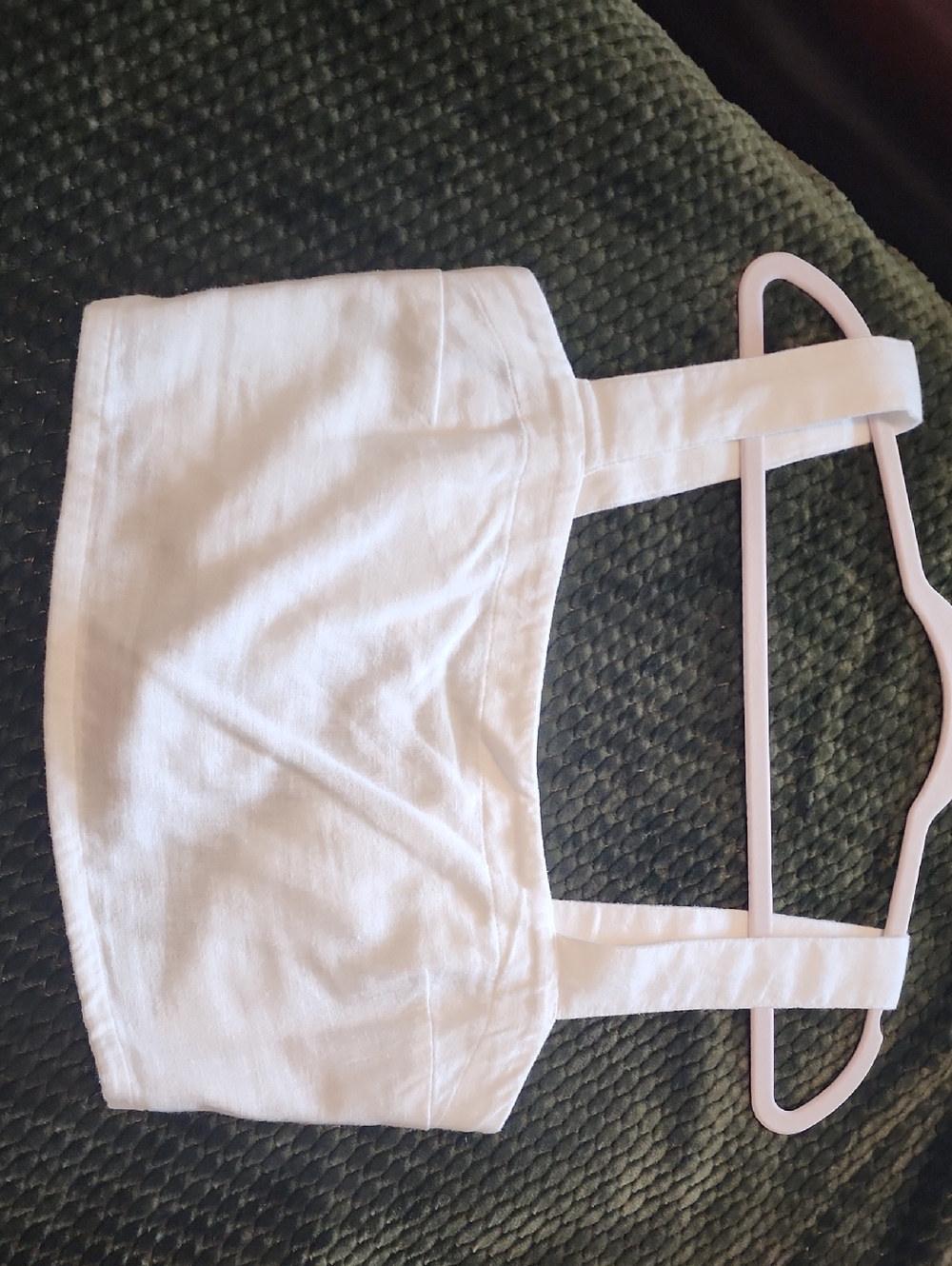 Abercrombie & Fitch White Strap Cropped Tank